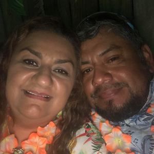 Meet your Posher, Macaria